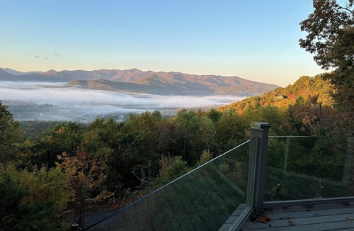 Hiawassee Cabin | Charming Bell Chalet, Hot Tub, Unbelievable Mountain, Lake Chatuge View!