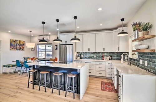 Buena Vista Cottage | Charming Buena Vista Home w/Private Hot Tub!