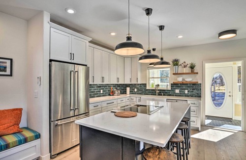 Buena Vista Cottage | Charming Buena Vista Home w/Private Hot Tub!