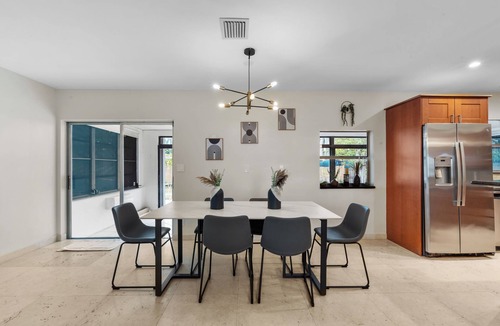 Hollywood Lakes Villa | Charming Coastal Retreat: 3BDR Villa with Private Pool near Hollywood Beach