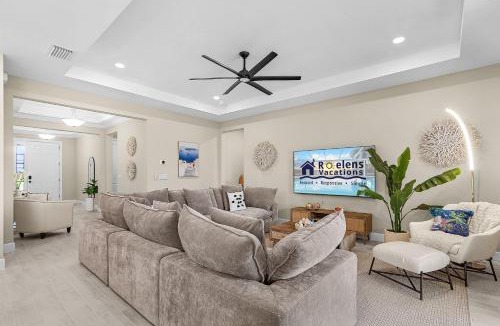 Burnt Store House | Charming, Comfort and Relaxation Await! - Casa Bella - Roelens
