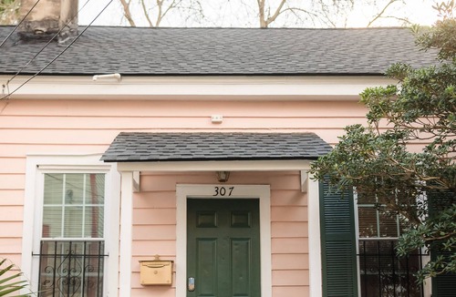 Kayton - Frazier Area Cottage | Charming Cottage w/ Courtyard 2 blocks to Forsyth Park