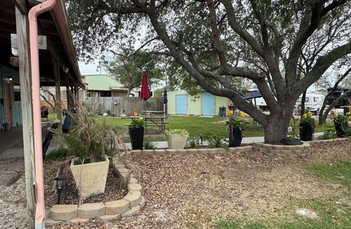 Port O Connor Cabin | Charming Fishing Cabin with AC and WiFi in beautiful Port O'Connor