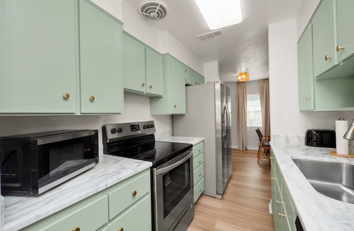 Lakeland House | Charming Home Close to Downtown, Fully Renovated