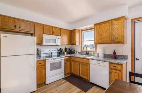 Homerville House | Charming home with BBQ grill