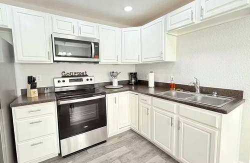Leesburg House | Charming Leesburg Cottage/Walk to HistoricDowntown