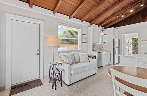 East Naples Villa | Charming Naples Retreat – Your Perfect Getaway!