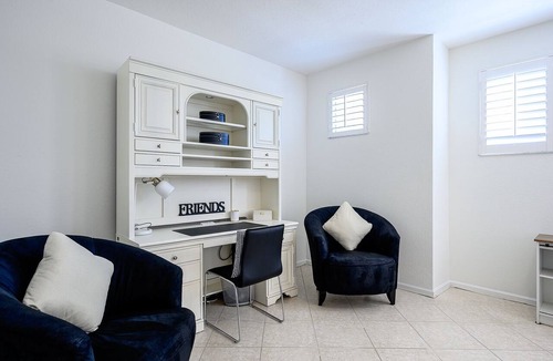 North Naples Condo | Charming North Naples Condo in Gated Community - 5 min from beach