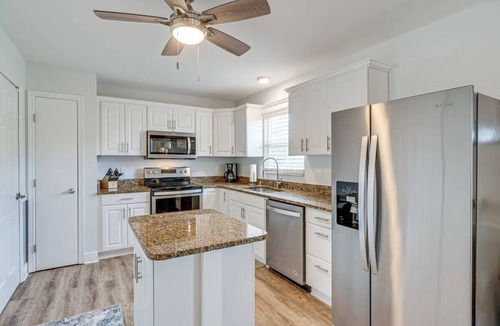 Bokeelia House | Charming Pet-Friendly Bungalow. 2 bed/2 bath Near Jug Creek & Boat Ramp