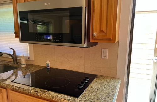 New Town House | Charming private one bedroom in Key West