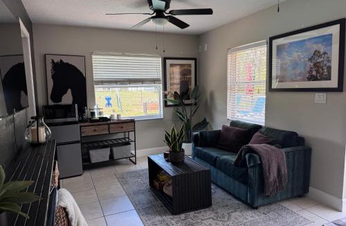 Clermont Apartment | Charming Private Suite Near Scenic Trails