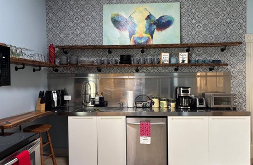 Waycross House | Charming Remodeled 1920 Country Home Retreat 3 Bed 2 Bath