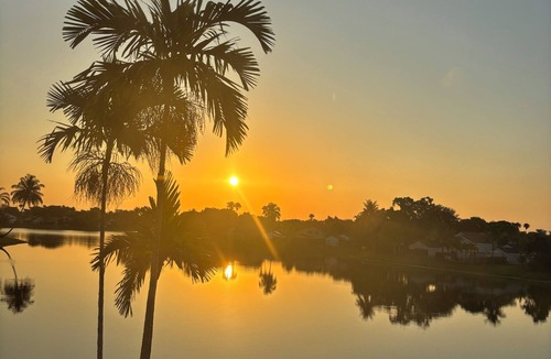 Country Club House | Charming shared house in MIAMI LAKES with gym, pickleball, tennis court and pool