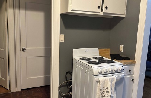 Cleveland Heights House | Charming South Euclid Getaway, Near Dining & Attractions