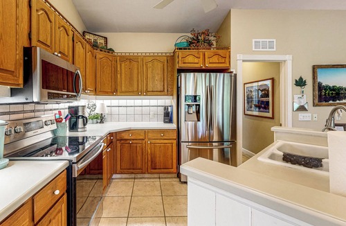 Bell House | Charming Suwanee House and Bungalow!