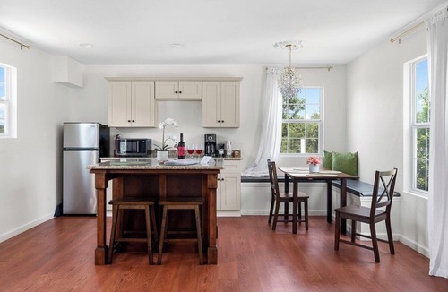 New Braunfels Villa | Chateau-Faverolle, 2 Private Bedrooms & pool