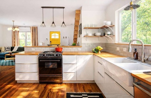 Boulevard Heights House | Cherry Cola