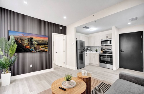 Flamingo/Lummus Apartment | Chic 2BR/2BA South Beach Spot Ocean 1 Min Away 202