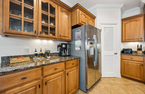 Kingsland House | Chic & Airy 3BR Escape w/Resort Amenities Included