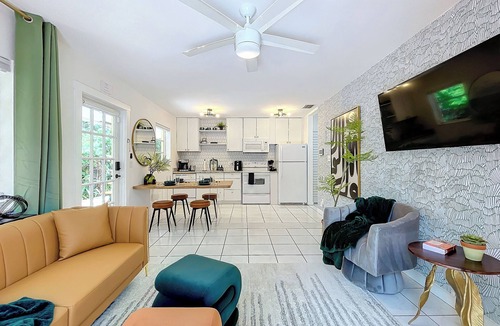 Coral Brook Villa | Chic Boho Paradise: Las Olas
