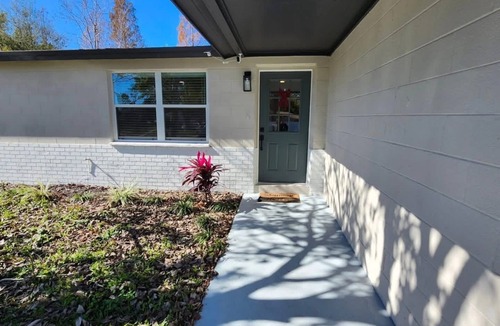 Citrus Park Apartment | Chic studio with WiFi and AC in cool Tampa