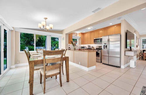 South New River Isles House | Citrus Waterfront Bungalow
