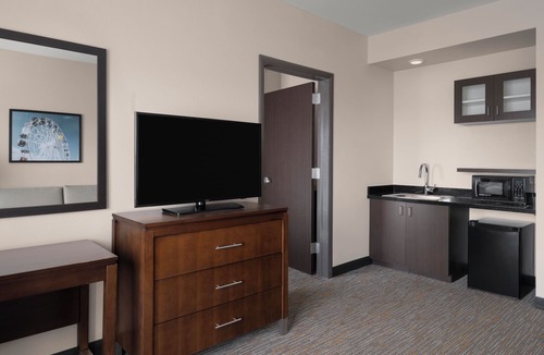Dupont Hotel | City Express by Marriott Denver Airport