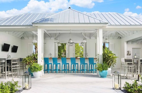 Historic Seaport Hotel | Classic 2 Queen Room at Marker Key West Harbor - Minutes from the Ocean
