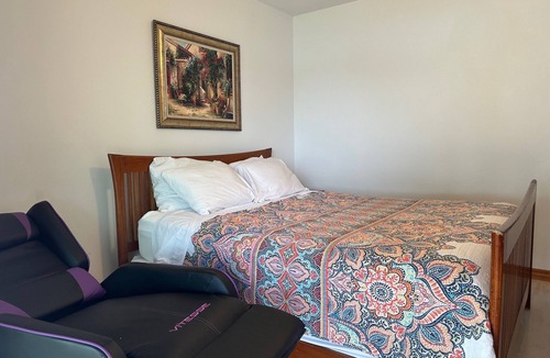 Tropic Apartment | Clean, well-maintained studio, private entrance; 7 min to the beach.
