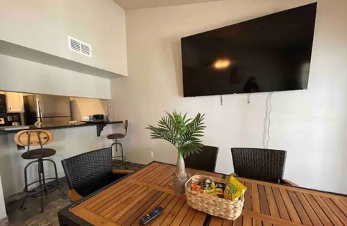 South Padre Island Cottage | Close to Beach, Private Jacuzzi, BBQ, 70” TV