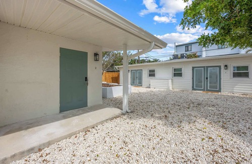 Parsuns To Cocoa Beach Apartment | Coastal 1BR Getaway Near the Beach