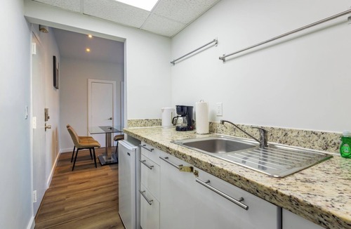 Flamingo/Lummus Apartment | Coastal 2BR Escape | Walk to Beach and 2 Queen Beds