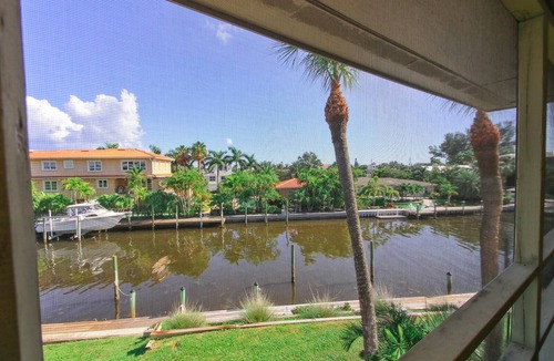Holmes Beach Condo | Coastal Chic Waterfront Condo Anna Maria Island Westbay Point 195 Holmes Beach