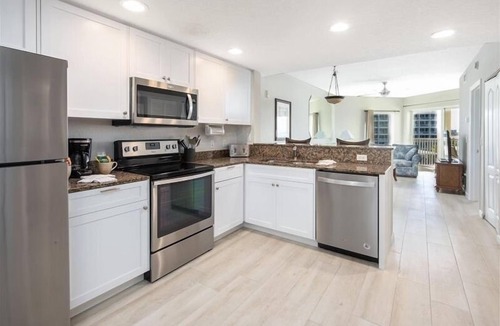 Treasure Island House | Coastal Comfort & Stunning Sunsets