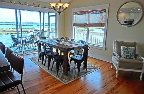 Pine Island House | Coastal Cozy Cabana | Steps to Beach Kayaks Big Yard Peaceful Escape
