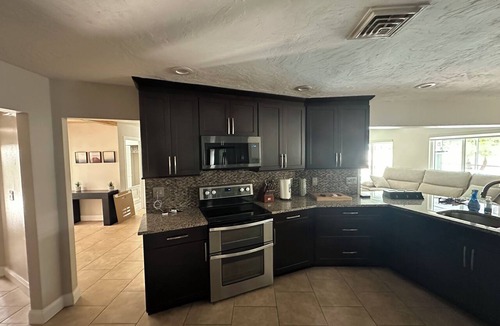 Laurel House | Coastal Getaway 4 bd huge pool home minutes to the beach/restaurants & sleeps 12