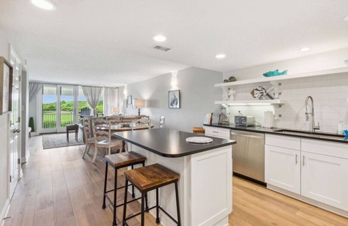 Fernandina Beach Apartment | Coastal Haven~Shipwatch Villas 1303~oceanfront
