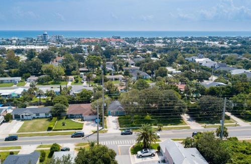 Jacksonville Beach House | Coastal Home w/Heated Pool: Mins to Beach & Mayo!