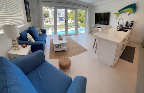 Winston Waterways House | Coastal waterfront 4-bedroom house boaters dream Key Largo w/private pool