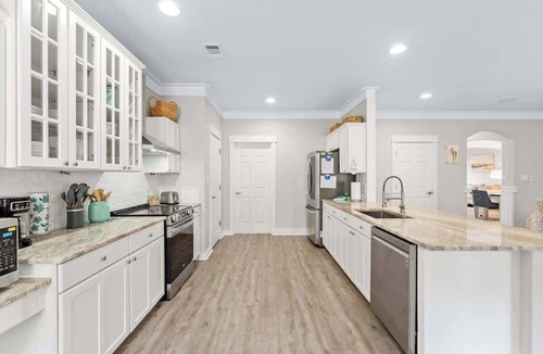 Emerald Waters Village House | Coastal91-Free Golf Cart-Pet Friendly-Pool Table