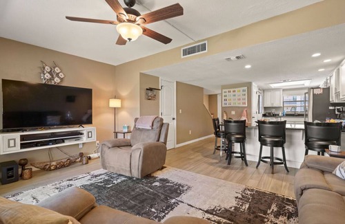 Avon By The Sea Condo | Cocoa Beach Condo W/Steps to Cocoa Beach Pier, Pool‑View Balcony & Beach Access! ☀️