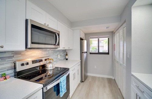 Cocoa Beach House | Cocoa Beach Condo w/Community Pool & Hot Tub!
