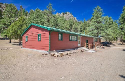 Weston House | Colorado Cabin Near Monument Lake!