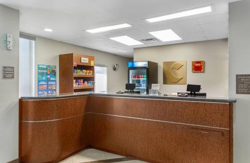 Jacksonville Hotel | Comfort Suites West Jacksonville