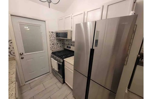 Biggs Field Apartment | Comfortable King Suite-Excellent location in ELP