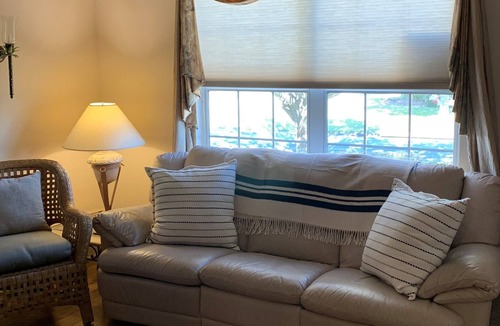 Lady Lake Villa | Comphy Home with complimentary use of golf cart