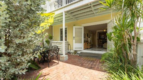 Truman Annex House | Conch Adventure by AvantStay