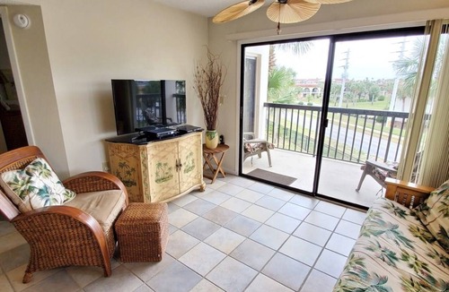 Butler Beach Condo | Condo ∙ 1 bedroom ∙ 2 guests