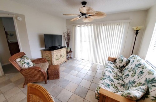 Butler Beach Condo | Condo ∙ 1 bedroom ∙ 2 guests