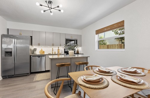 Cape Caneveral Beach Gardens Condo | Condo in Cape Canaveral, just one block from the beach!